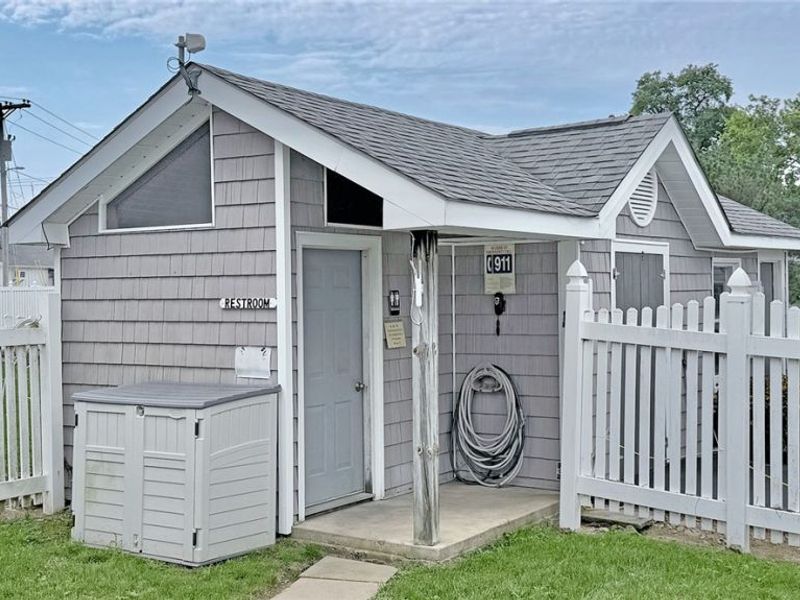 111 W Lakeshore, Unit 4B, Kelleys Island, OH 43438 Photo 31