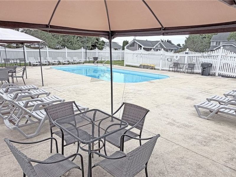 111 W Lakeshore, Unit 4B, Kelleys Island, OH 43438 Photo 7