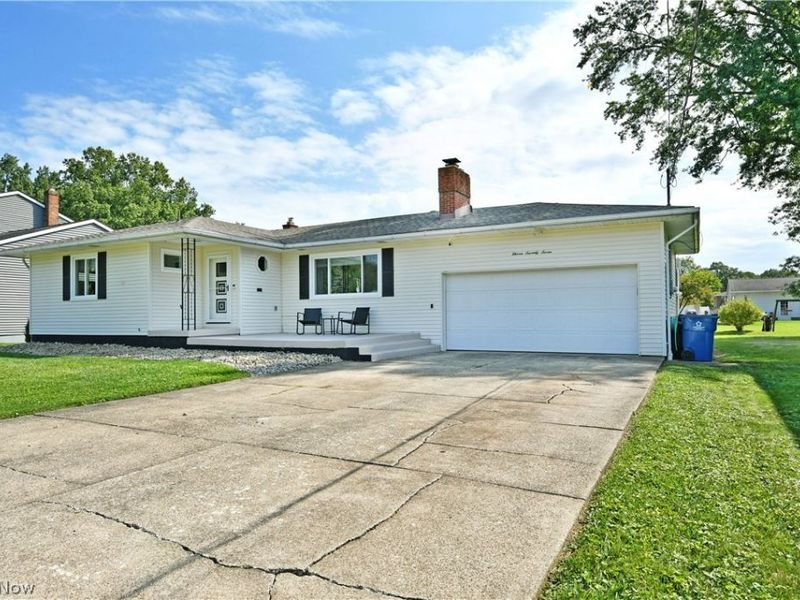 1177 Woodlawn Avenue, Girard, OH 44420 Photo 2