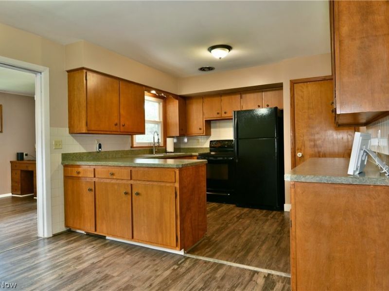 1177 Woodlawn Avenue, Girard, OH 44420 Photo 21