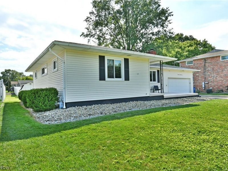 1177 Woodlawn Avenue, Girard, OH 44420 Photo 3