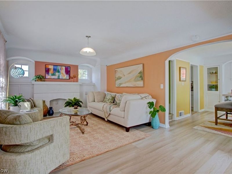 568 Darlington Drive, Bedford, OH 44146 Photo 7