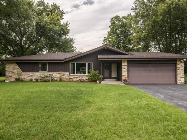 4695 Wessex DRIVE, Brookfield, WI 53045