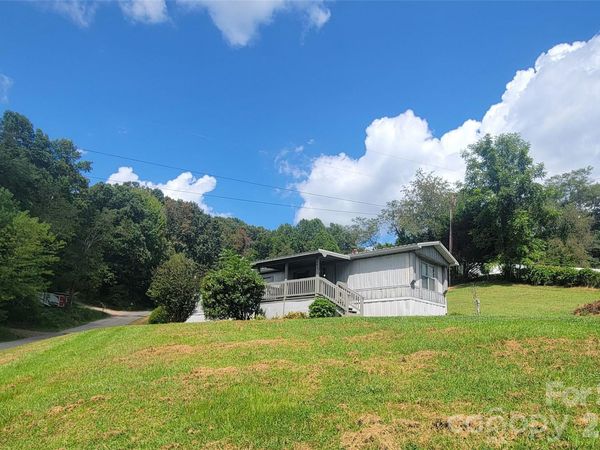 204 Kudzu Loop , Waynesville, NC 28786