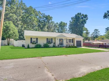 18 Phyllis Street, Browns Mills, NJ 08015