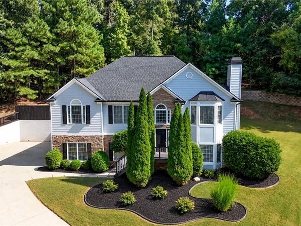 2041 Castlemaine Circle, Woodstock, GA 30189