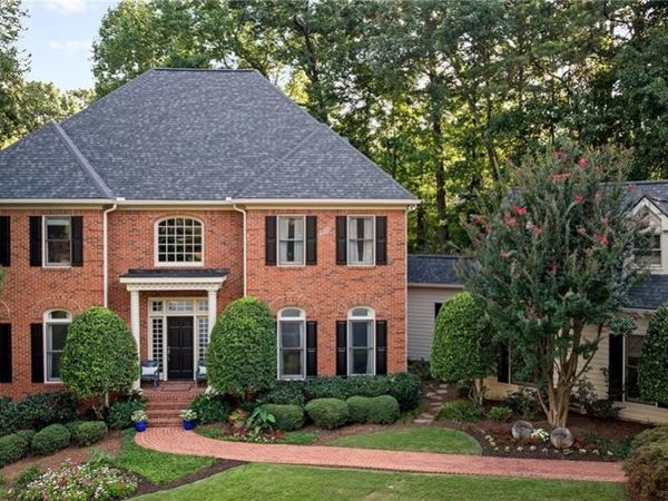220 Powers Cove NW, Atlanta, GA 30327