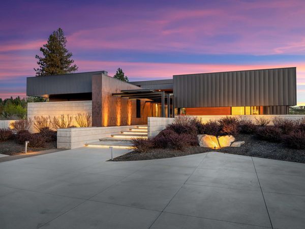 61456 Weinhard Court, Bend, OR 97702