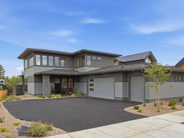 3219 NW Strickland Way, Bend, OR 97703