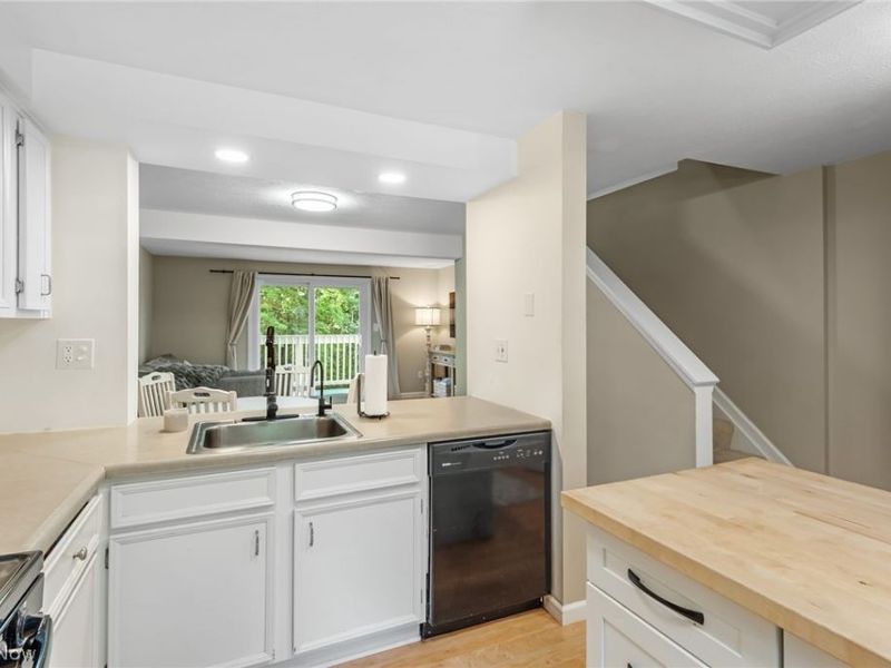 3848 Lake Run Boulevard, Stow, OH 44224 Photo 7