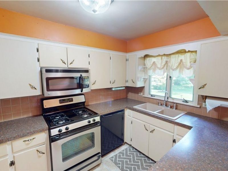 5895 Roc Marie Avenue, Kent, OH 44240 Photo 14