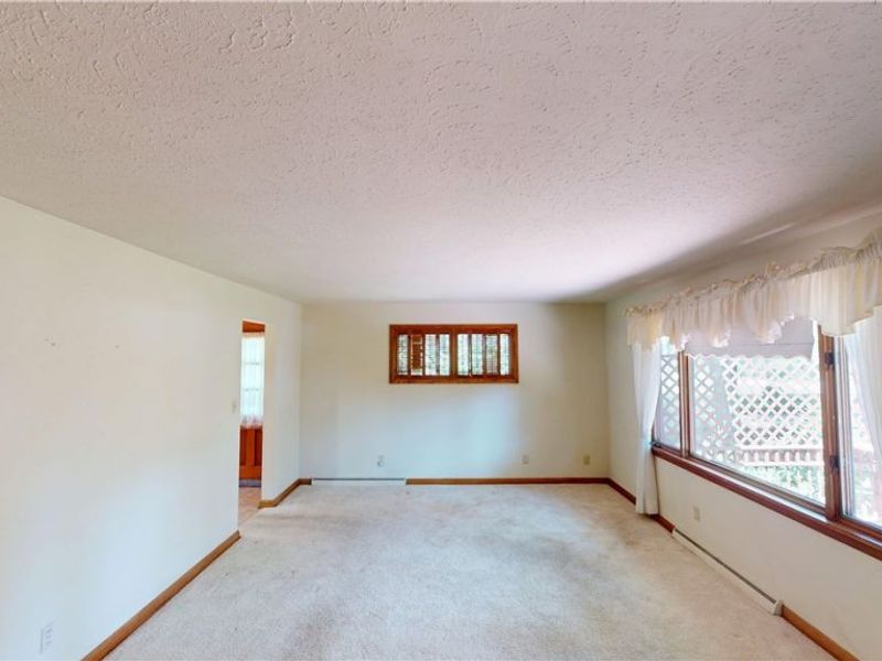 5895 Roc Marie Avenue, Kent, OH 44240 Photo 9