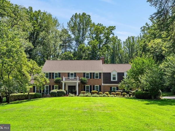 7821 OLD DOMINION DRIVE , MCLEAN, VA 22102