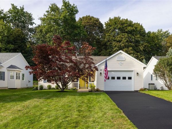 33 Freedom Pond Lane, Rochester, NY 14514