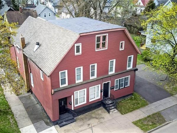 495 Emerson Apt. 1 Street , Rochester, NY 14613