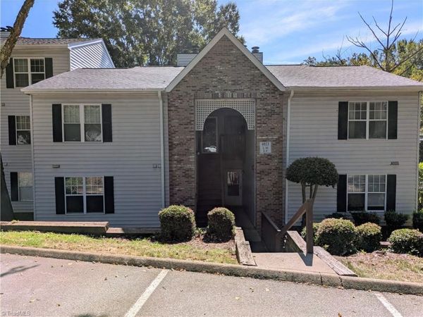 4021 Whirlaway Court, Unit E, Clemmons, NC 27012