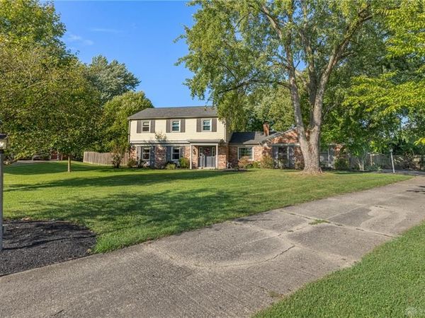 7425 Heatherwood Ct, Washington TWP, OH 45459