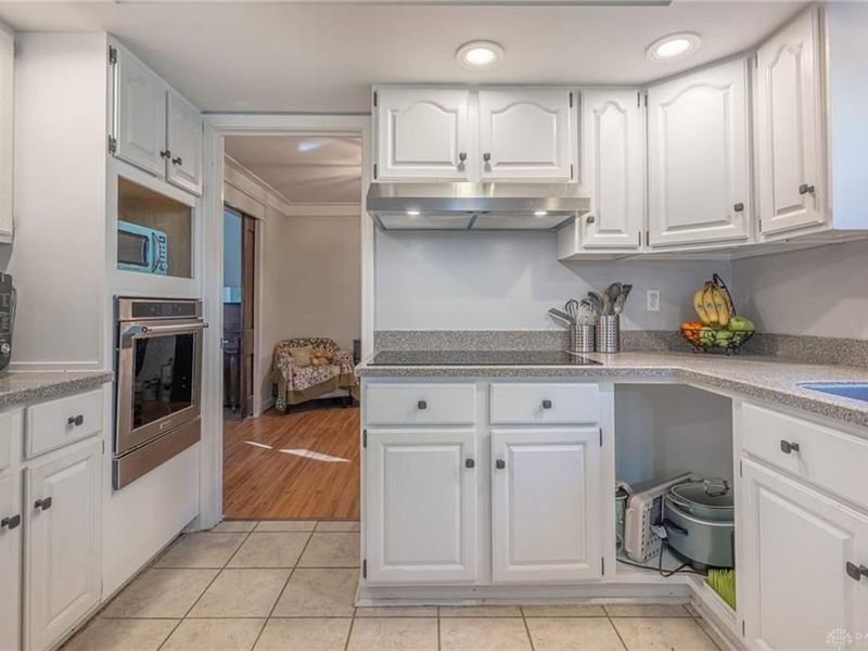 7425 Heatherwood Court, Washington Township, OH 45459 Photo 11