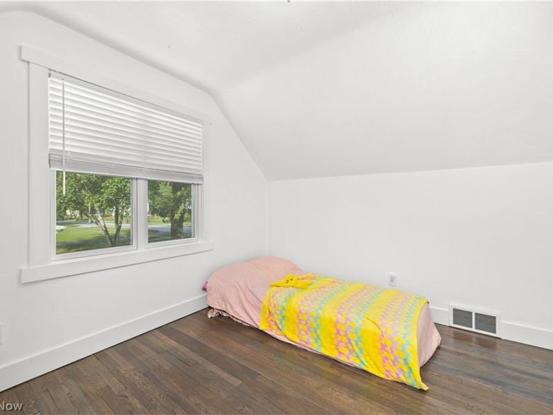 319 E Main Street, South Amherst, OH 44001 Photo 14