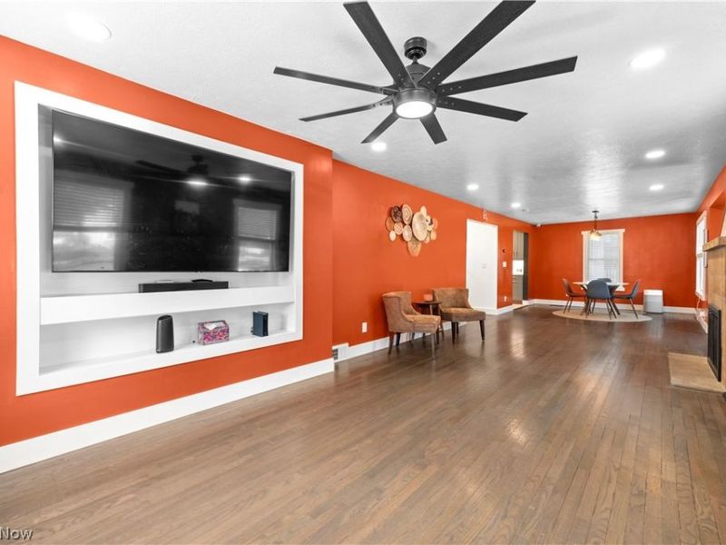 319 E Main Street, South Amherst, OH 44001 Photo 7