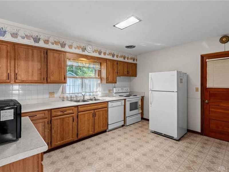 731 Crestview Drive, Wilmington, OH 45177 Photo 19