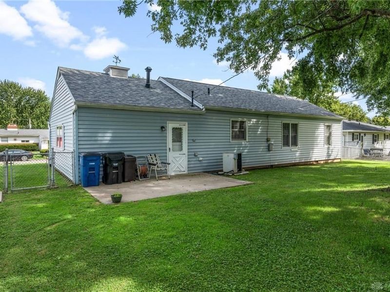 731 Crestview Drive, Wilmington, OH 45177 Photo 4