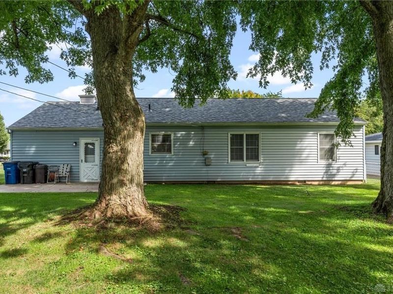 731 Crestview Drive, Wilmington, OH 45177 Photo 9