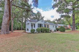 1740 Sunnyside Drive photo 4