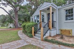 1740 Sunnyside Drive photo 4