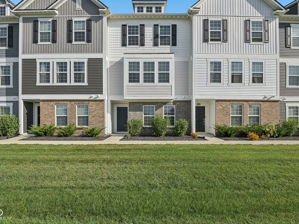 707 Axford Bay Drive , Westfield, IN 46074