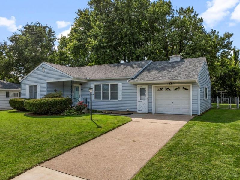 731 Crestview Drive, Wilmington, OH 45177 Photo 3