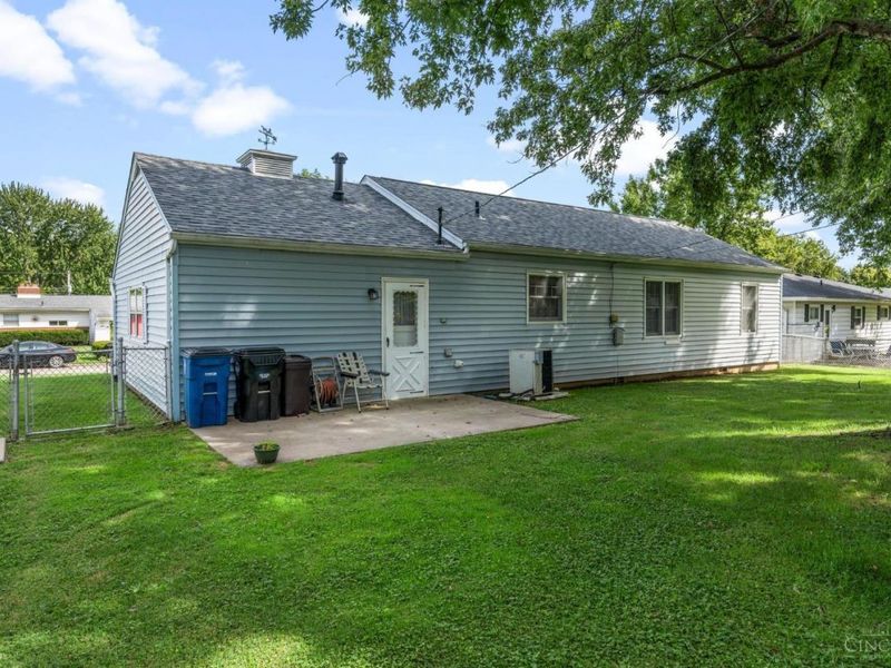 731 Crestview Drive, Wilmington, OH 45177 Photo 4