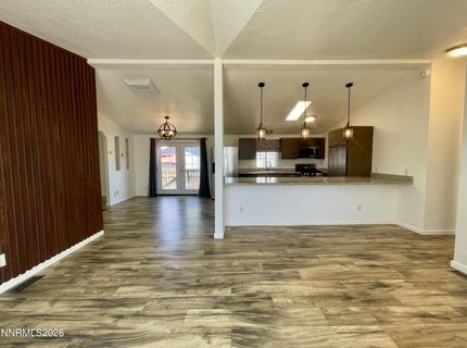 483 W Patrician Drive, Reno, NV 89506 Photo