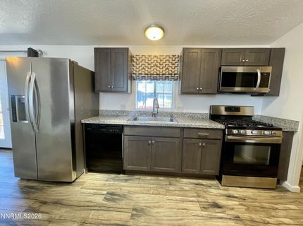 483 W Patrician Drive, Reno, NV 89506 Photo