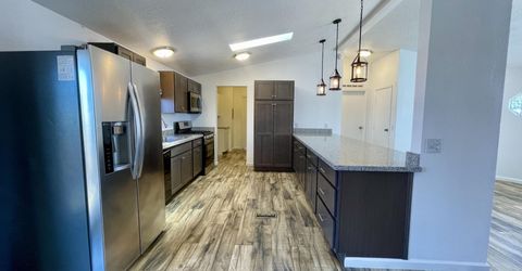 483 W Patrician Drive, Reno, NV 89506 Photo