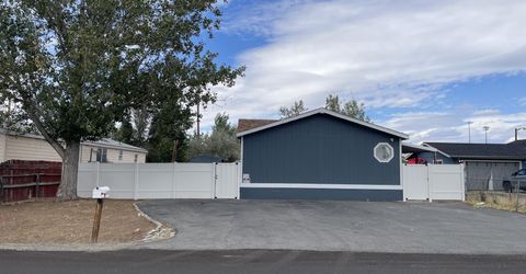 483 W Patrician Drive, Reno, NV 89506 Photo