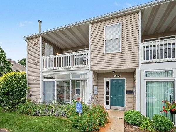3027 Poplar Creek Drive SE, Unit 301, Kentwood, MI 49512