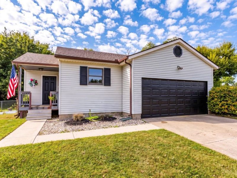 19 Edmon Court, Lebanon, OH 45036 Photo 2