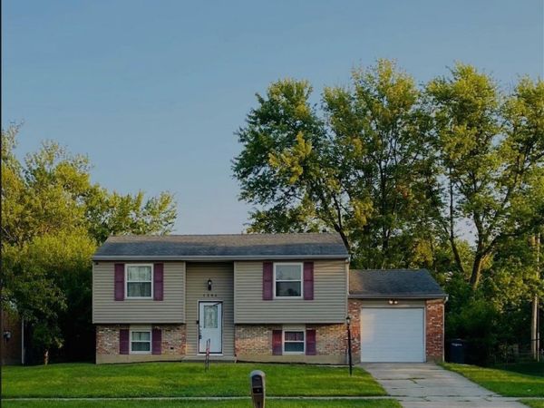 1285 W Kemper Road W, Forest Park, OH 45240