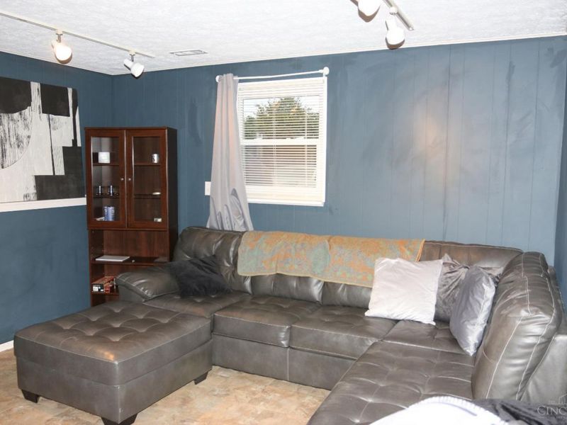 1285 W Kemper Road, Forest Park, OH 45240 Photo 23