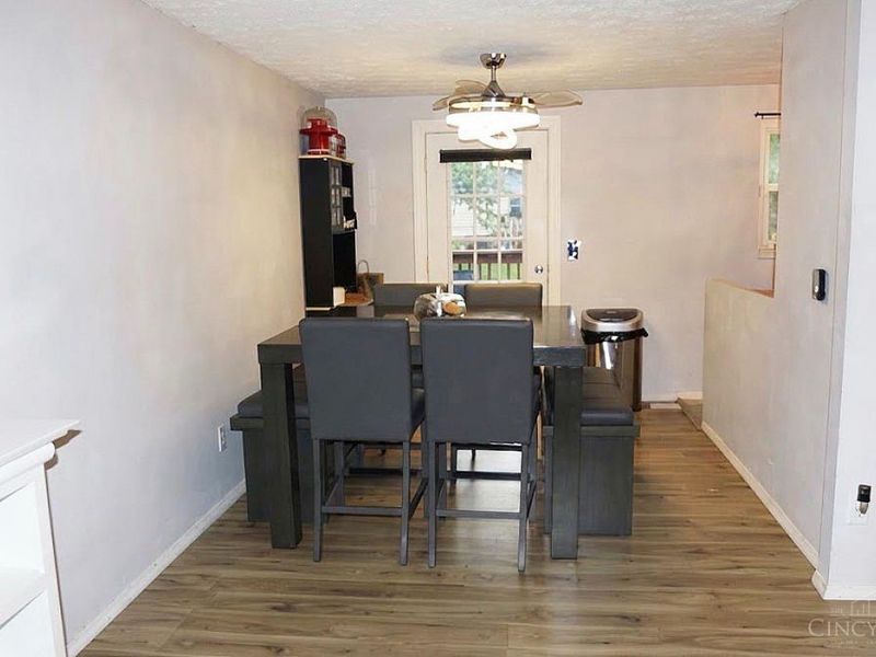 1285 W Kemper Road, Forest Park, OH 45240 Photo 5