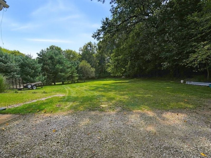 3054 Swamp Street NE, Hartville, OH 44632 Photo 37