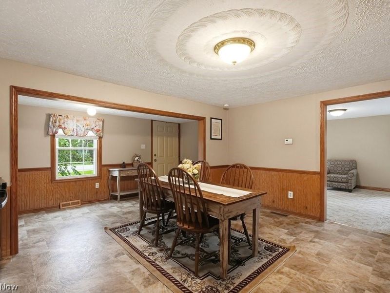 3054 Swamp Street NE, Hartville, OH 44632 Photo 7