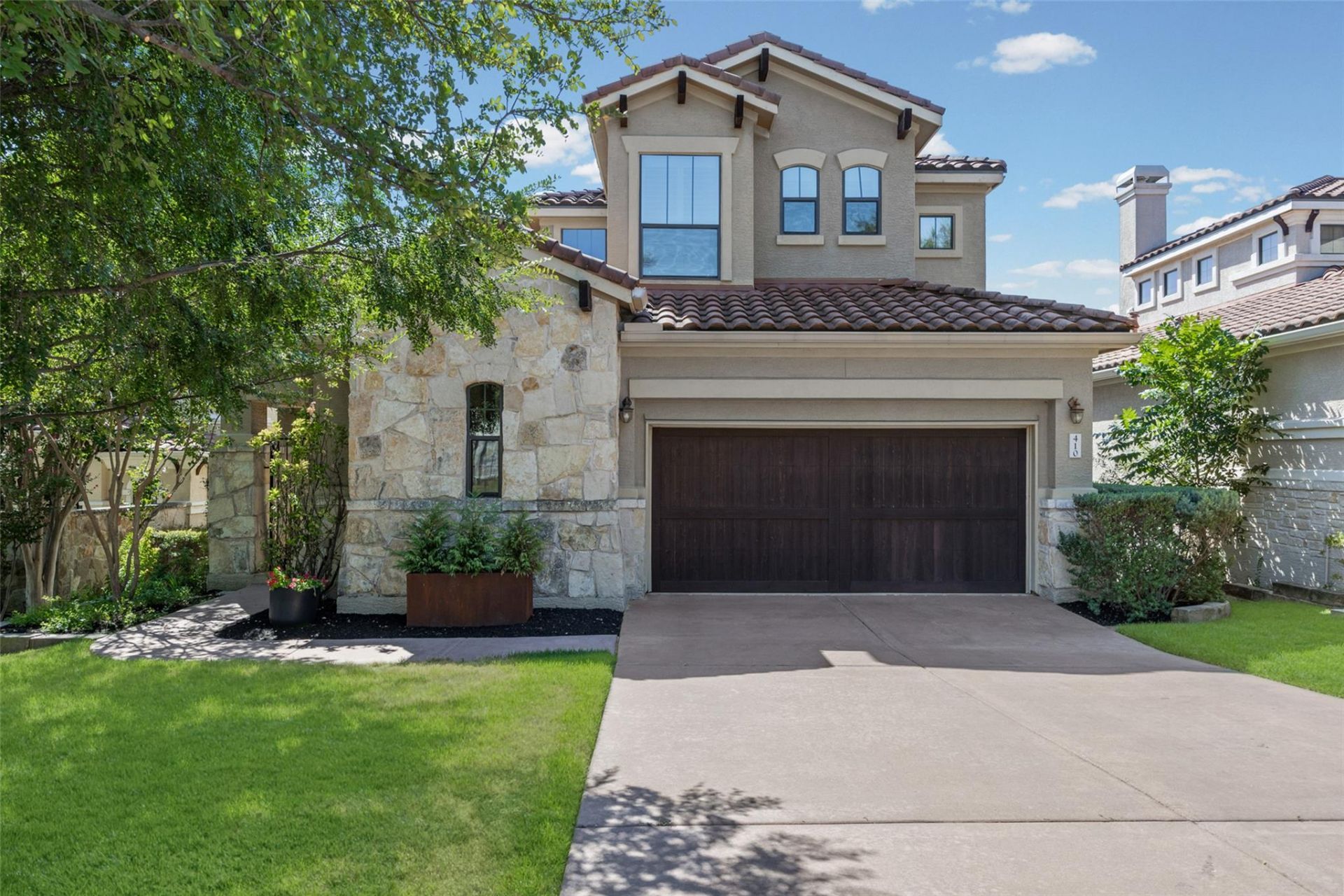 410 Indianwood Dr, Lakeway, TX 78738 Main Photo