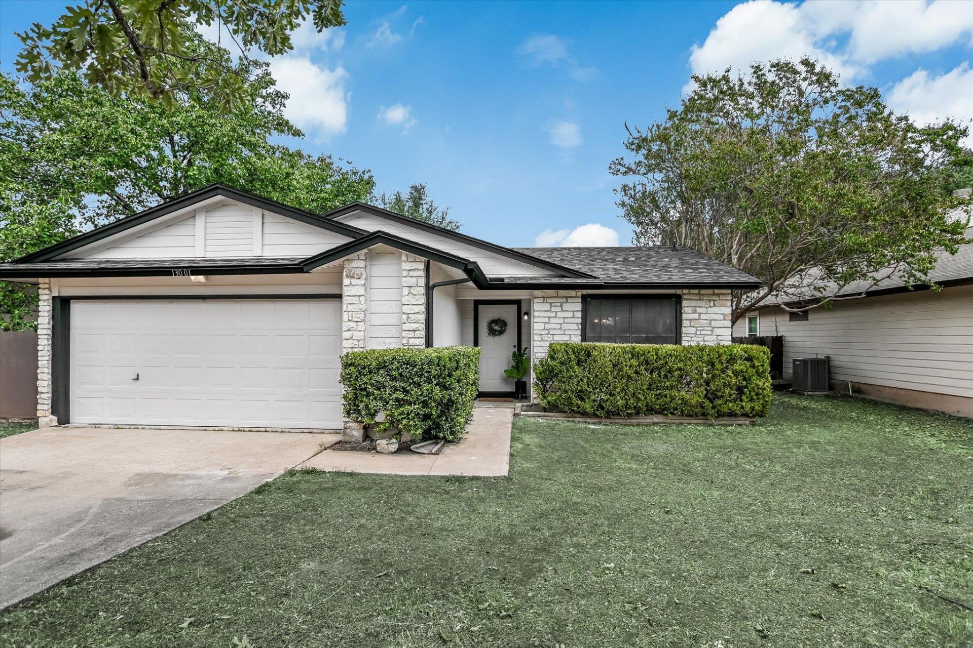 13001 Garfield Ln, Austin, TX 78727 Main Photo