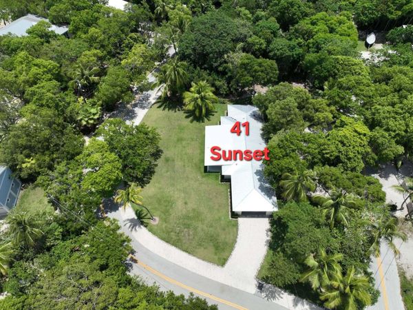 41 Sunset Road, KEY LARGO, FL 33037