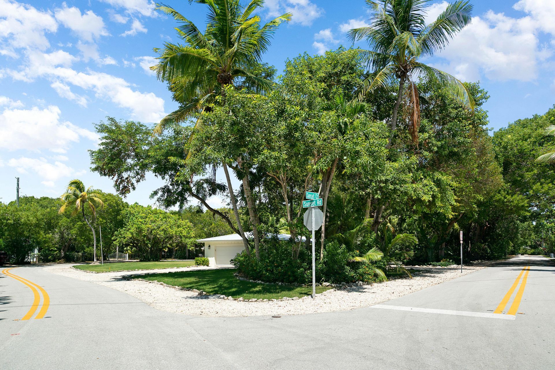 41 Sunset Road, Key Largo, FL 33037 Photo