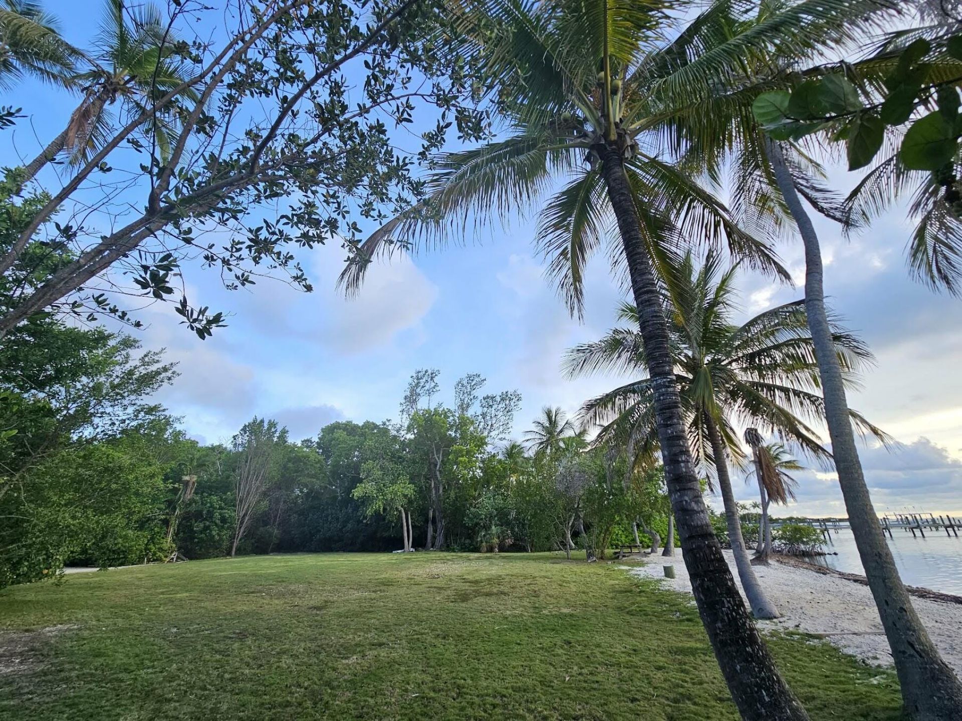 54 Sunset Road, Key Largo, FL 33037 Photo