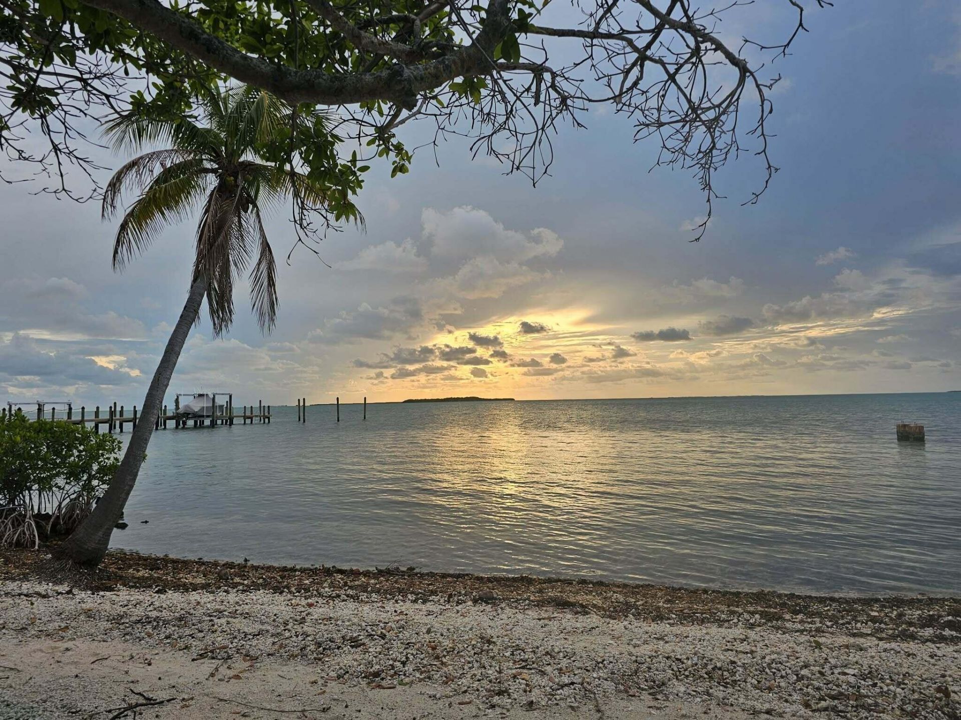 54 Sunset Road, Key Largo, FL 33037 Photo