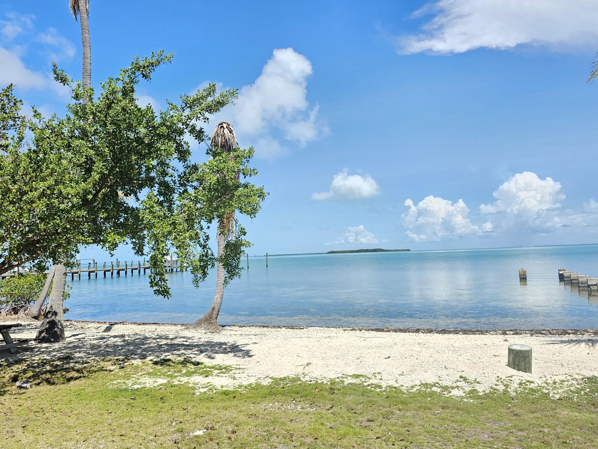 54 Sunset Road, Key Largo, FL 33037 Photo